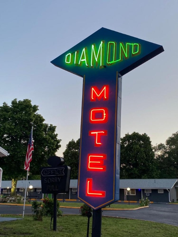 Diamond Motel - Abilene image 10